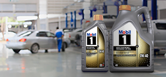 Mobil 1 FS 0W-40 na ławce w garażu
